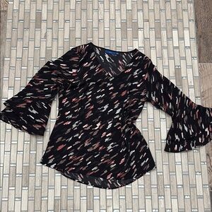 Apt. 9 Black and White Ruffled Bell Sleeve Blouse